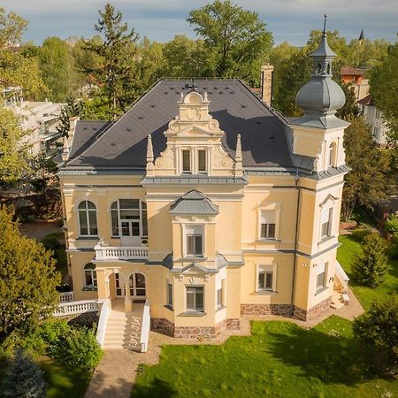 Avilla Thanhoffer Siófok Exterior foto