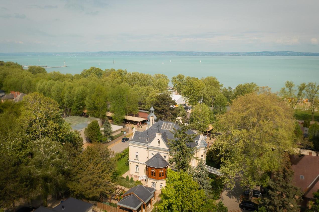 Avilla Thanhoffer Siófok Exterior foto